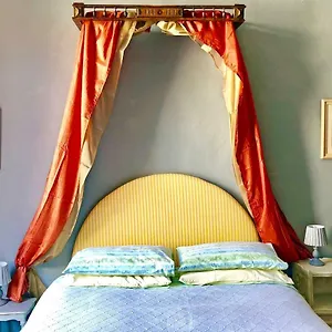  Bed & Breakfast Palazzo Malaspina Italia